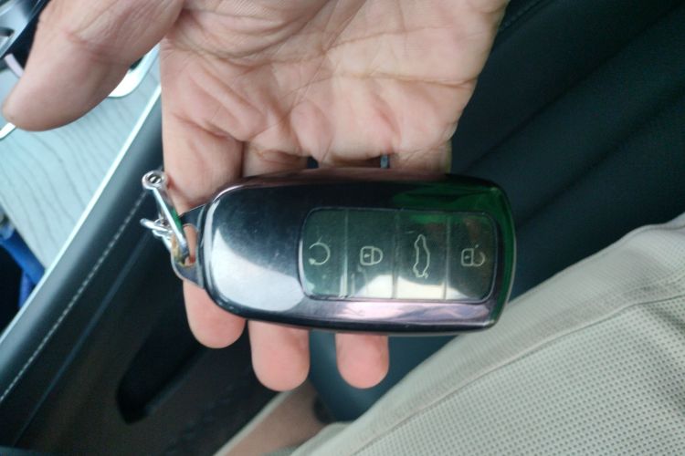 奇瑞 瑞虎8 PRO 2024款 冠军版 290T 两驱闪耀版 7座中控内饰11