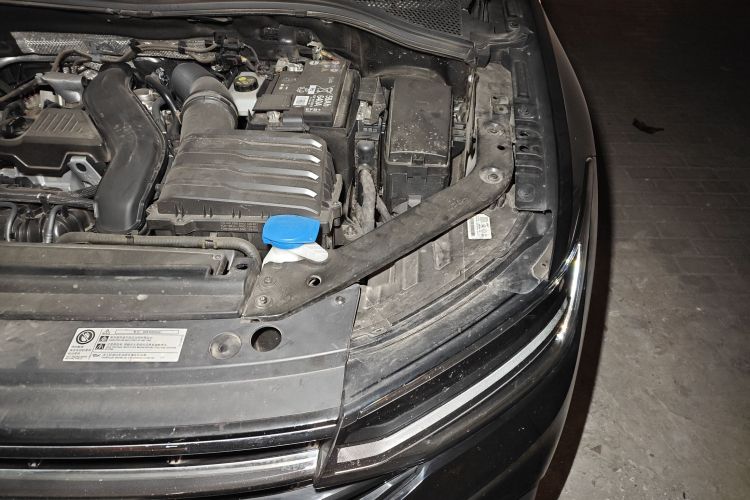 大众 途观L 2025款 出众款 300TSI 自动两驱龙腾版局部细节9007