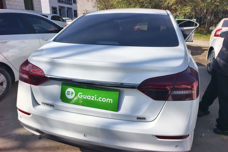 吉利汽车 帝豪 2021款 UP 1.5L CVT豪华型车身外观6