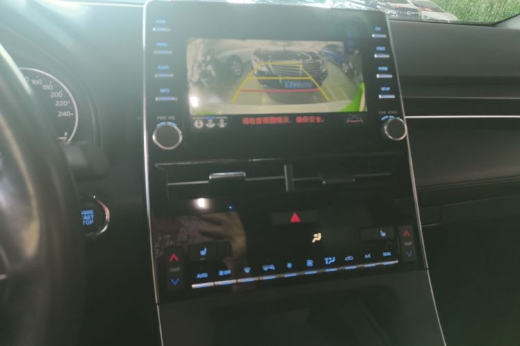 丰田 亚洲龙 2019款 2.5L Touring尊贵版 国VI中控内饰16