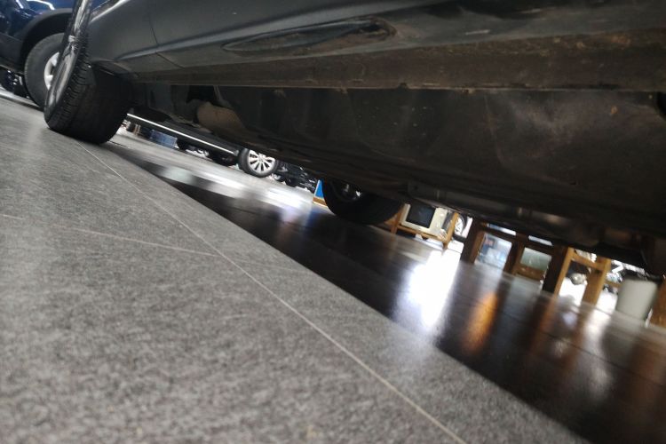 福特 锐界 2021款 PLUS EcoBoost 245 两驱铂锐型 5座局部细节9001