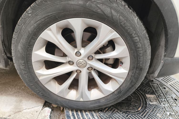 中华V3 2016款 1.5L 手动智能型车身外观10