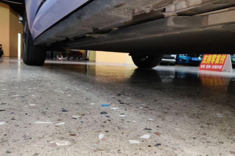 比亚迪 海豚 2023款 420km 时尚版机舱底盘29