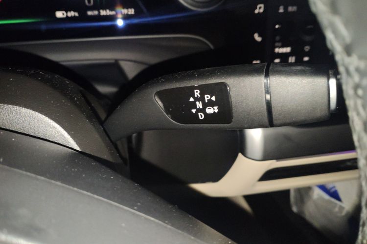 小鹏P7 2022款 625E中控内饰18