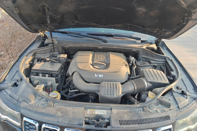 Jeep 大切诺基(进口) 2017款 3.0L 舒享导航版局部细节24