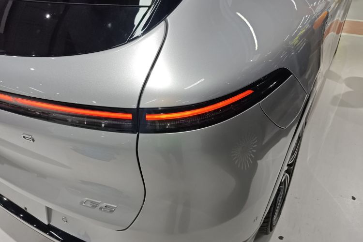 小鹏G6 2023款 755 超长续航 Pro车身外观9