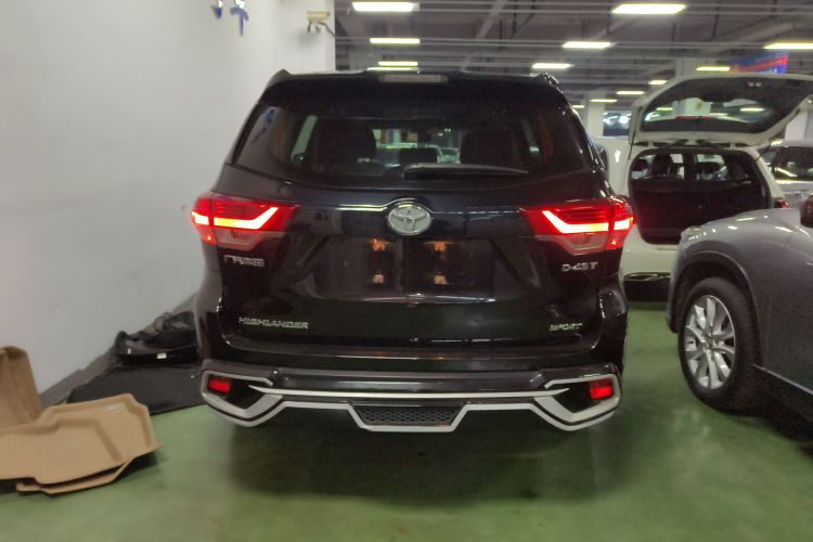 丰田 汉兰达 2018款  2.0T 两驱豪华版 7座 国VI车身外观6004