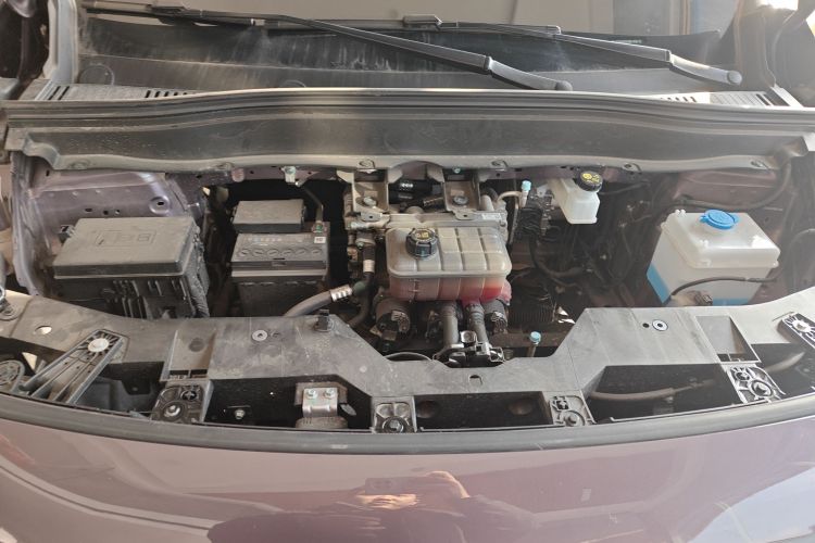 零跑汽车 零跑B10 2025款 510悦享版机舱底盘24