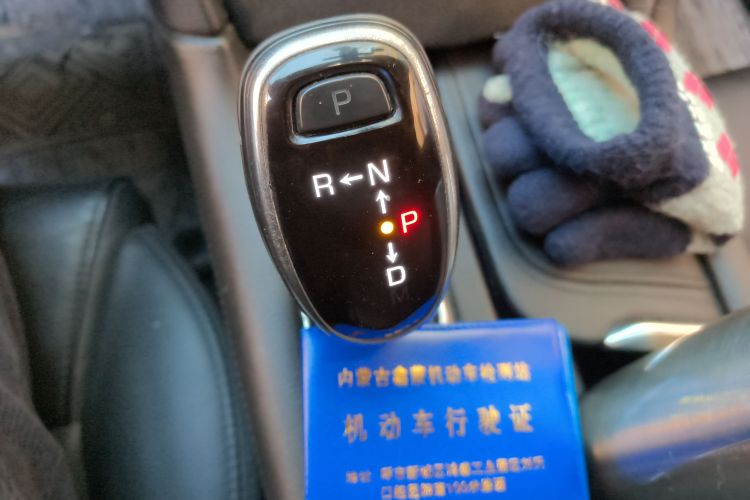 凯迪拉克XT5 2018款 28T 四驱豪华型中控内饰18