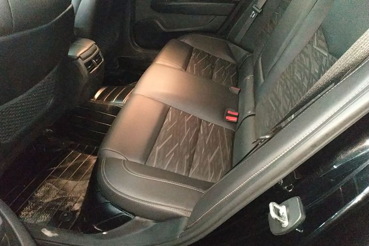 凯迪拉克ATS-L 2017款 28T 技术型中控内饰21