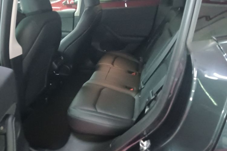 特斯拉 Model Y 2024款 后轮驱动版中控内饰7004