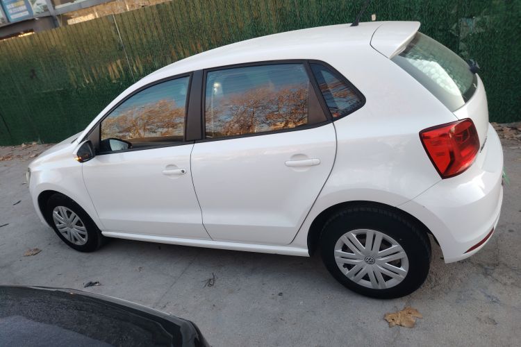 大众 Polo 2014款 1.4L 手动风尚版车身外观4