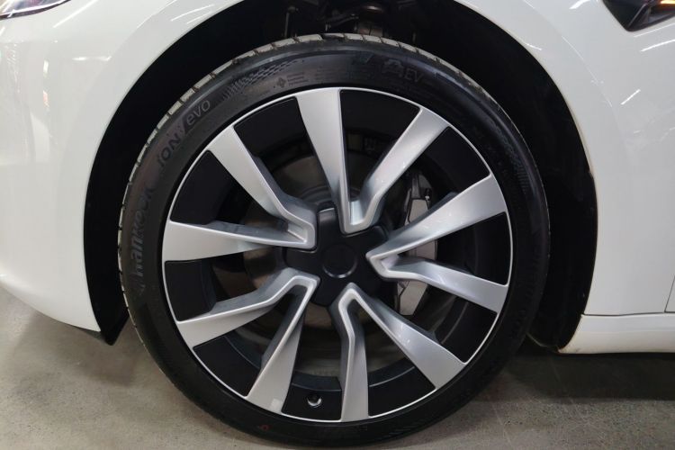 特斯拉 Model 3 2025款 后轮驱动版车身外观6007