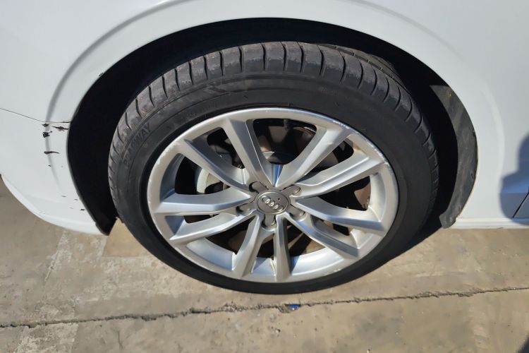 奥迪A3 2018款 30周年年型 Limousine 35 TFSI 进取型车身外观6007