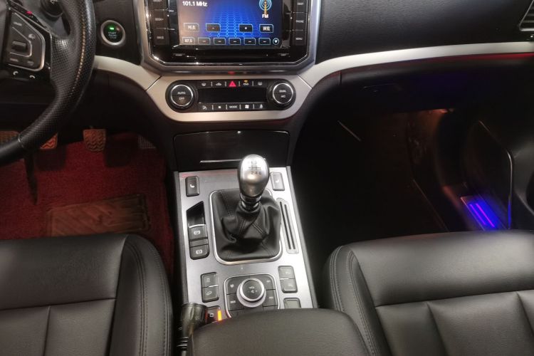 哈弗H6 Coupe 2015款 蓝标 2.0T 手动两驱精英型中控内饰18