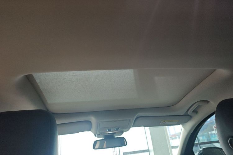 捷豹XEL 2019款 2.0T 200PS 豪华版中控内饰22