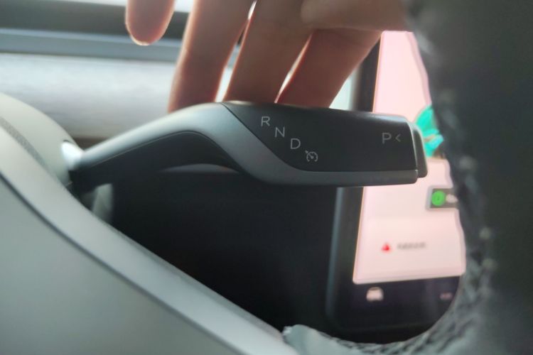 特斯拉 Model 3 2021款 标准续航后驱升级版 3D6中控内饰18