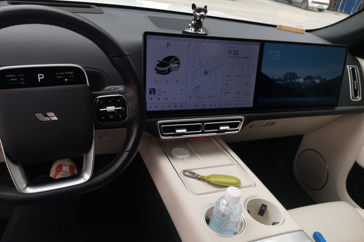 理想汽车 理想L7 2023款 Air中控内饰16