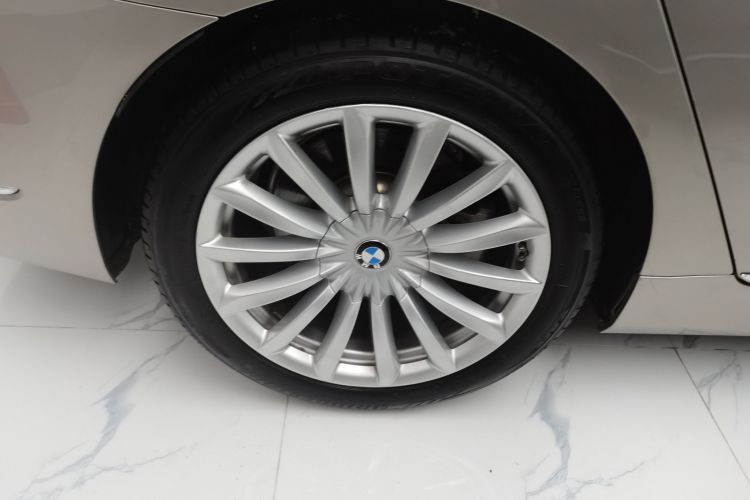 宝马7系 2019款 730Li 豪华套装车身外观6008