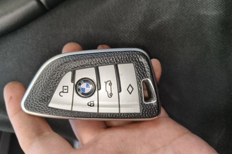 宝马1系 2017款 118i 设计套装型中控内饰7001