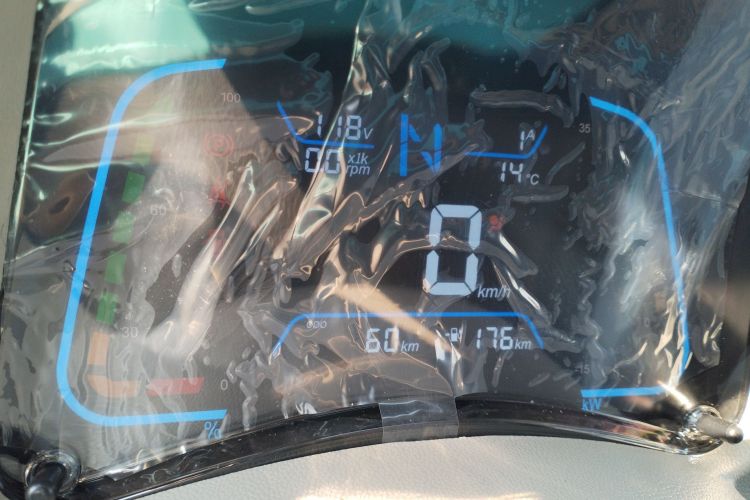 江铃集团新能源 易至EV2 2024款 201km 舒适型中控内饰14