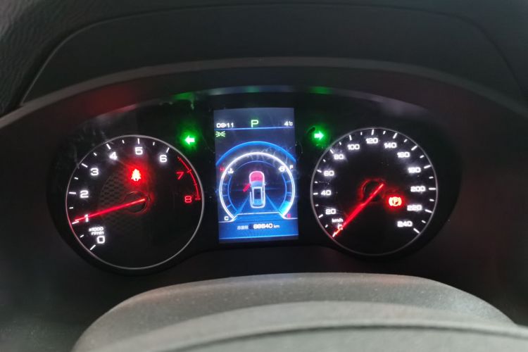 比亚迪 宋 2019款 1.5TI 自动智联越动型中控内饰14