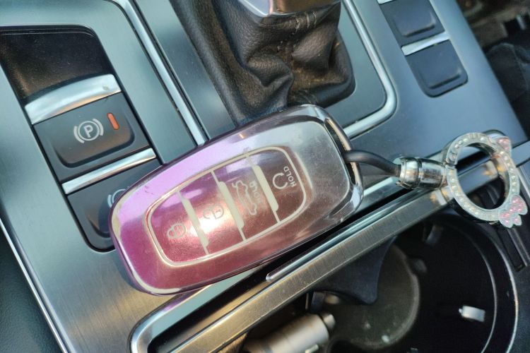 红旗H5 2020款 1.5T DCT旗韵版中控内饰11