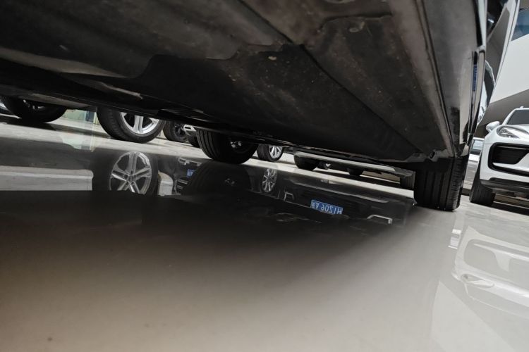 奥迪Q5L 2024款 40 TFSI 豪华动感型局部细节9002