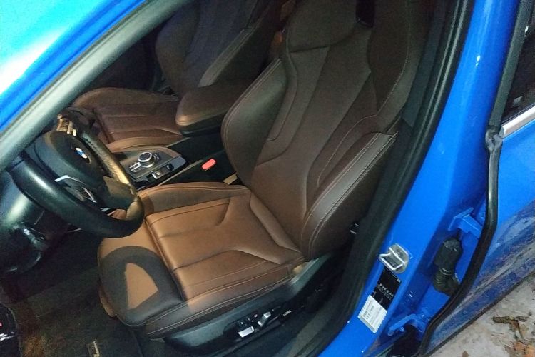 宝马X2 2021款 sDrive25i 尊享型M越野套装中控内饰19