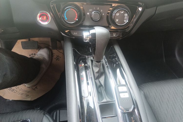 本田 缤智 2020款 1.5L CVT豪华版中控内饰18