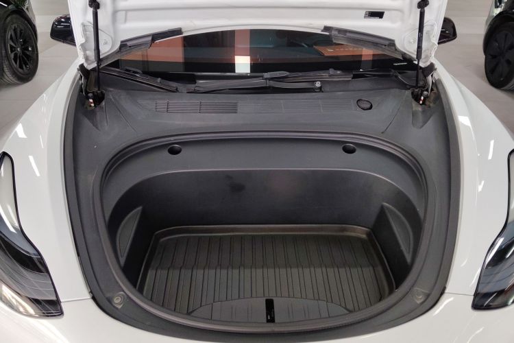 特斯拉 Model 3 2022款 后轮驱动版机舱底盘24