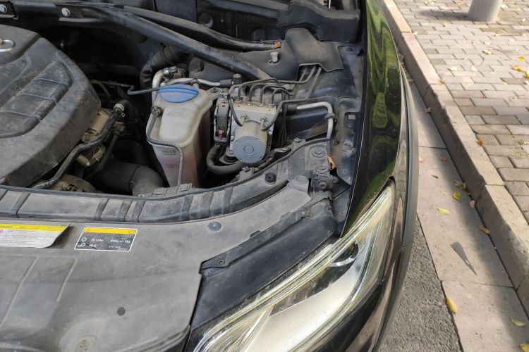 奥迪Q5 2017款 Plus 40 TFSI 技术型局部细节9004