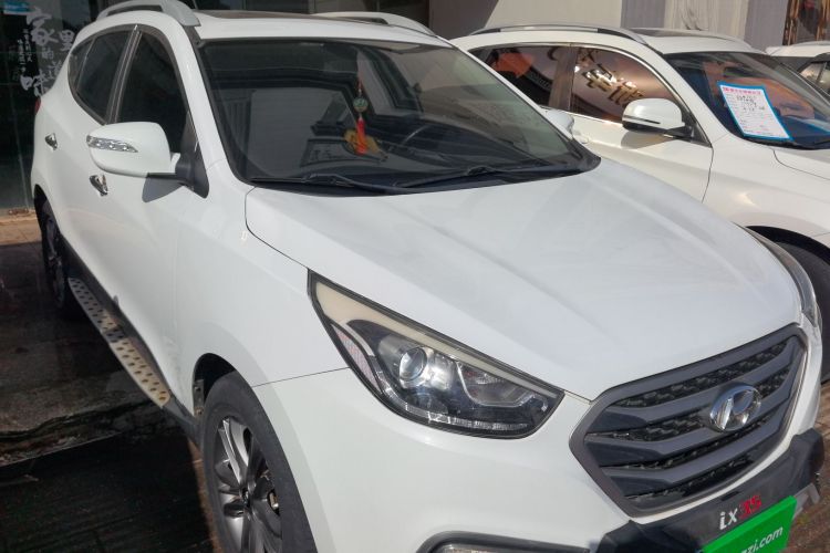 北京现代ix35 2013款 2.0L 自动两驱智能型GLS 国IV车身外观3