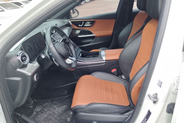 奔驰C级 2022款 改款 C 260 L 运动版局部细节19