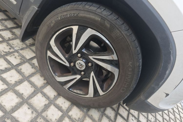 宝骏510 2017款 1.5L 手动豪华型车身外观6007