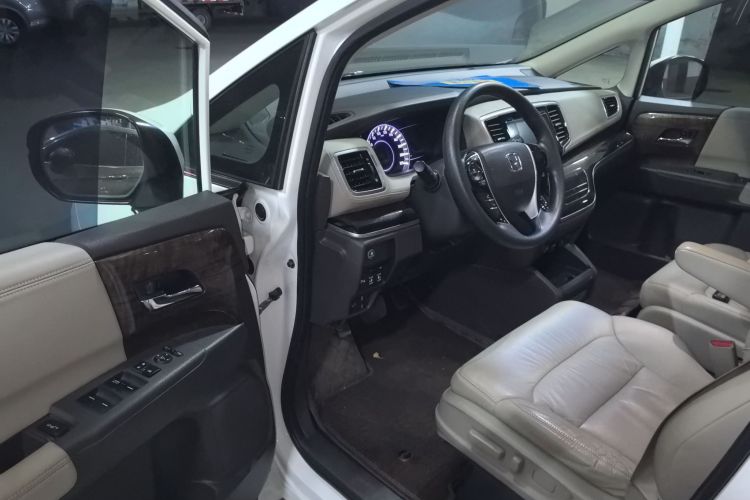 本田 奥德赛 2015款 改款 2.4L 豪华版中控内饰20