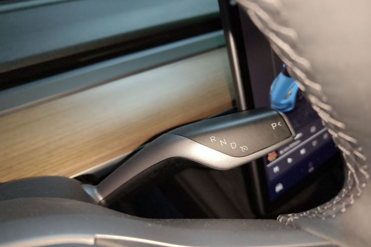 特斯拉 Model 3 2022款 后轮驱动版中控内饰18