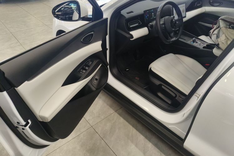 比亚迪 海豹06新能源 2024款 DM-i 80KM豪华型中控内饰20