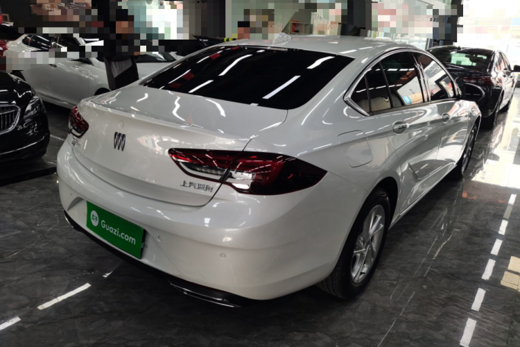 别克 君威 2024款 改款 25T 超享版车身外观7