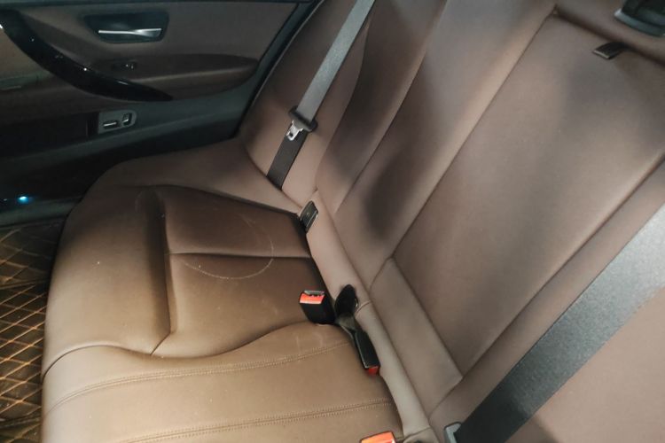 宝马3系 2019款 320Li M运动套装中控内饰7004