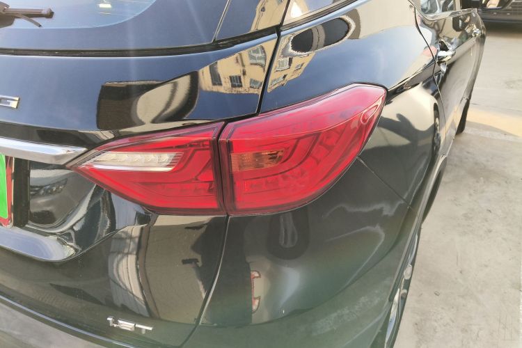 汉腾汽车 汉腾X5 2018款 1.5T CVT精英版车身外观9