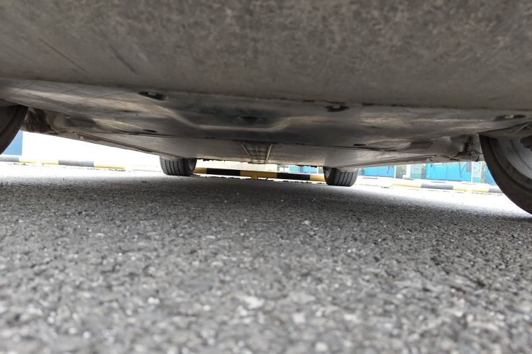 特斯拉 Model Y 2021款 长续航全轮驱动版 3D7局部细节9007