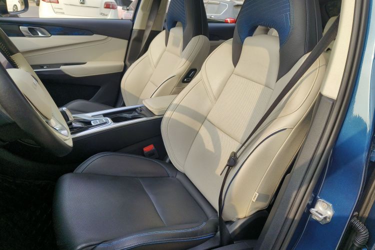 领克01 2019款 2.0T 两驱耀Pro版 国VI中控内饰19