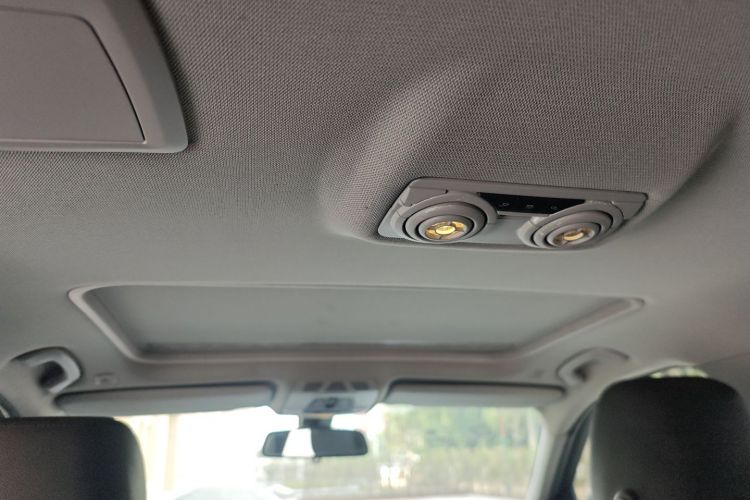 宝马3系 2015款 320Li 超悦版时尚型中控内饰22