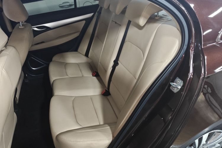 吉利汽车 帝豪 2018款 1.5L 手动豪华型中控内饰21