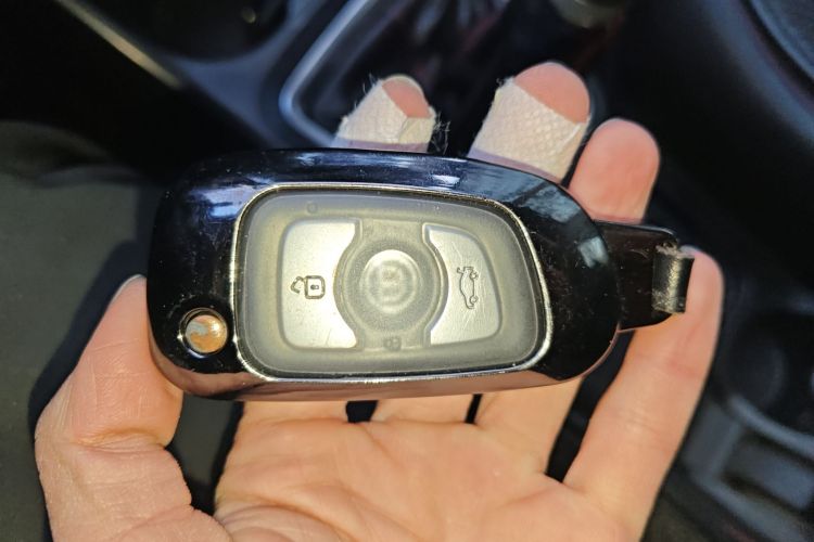 中华V3 2016款 1.5L 手动舒适型中控内饰11