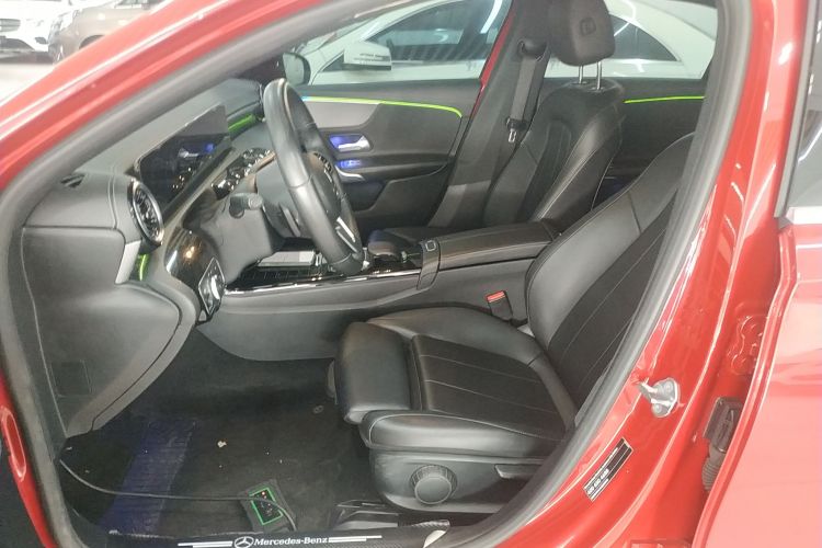 奔驰A级 2020款 改款二 A 180 L 运动轿车局部细节19