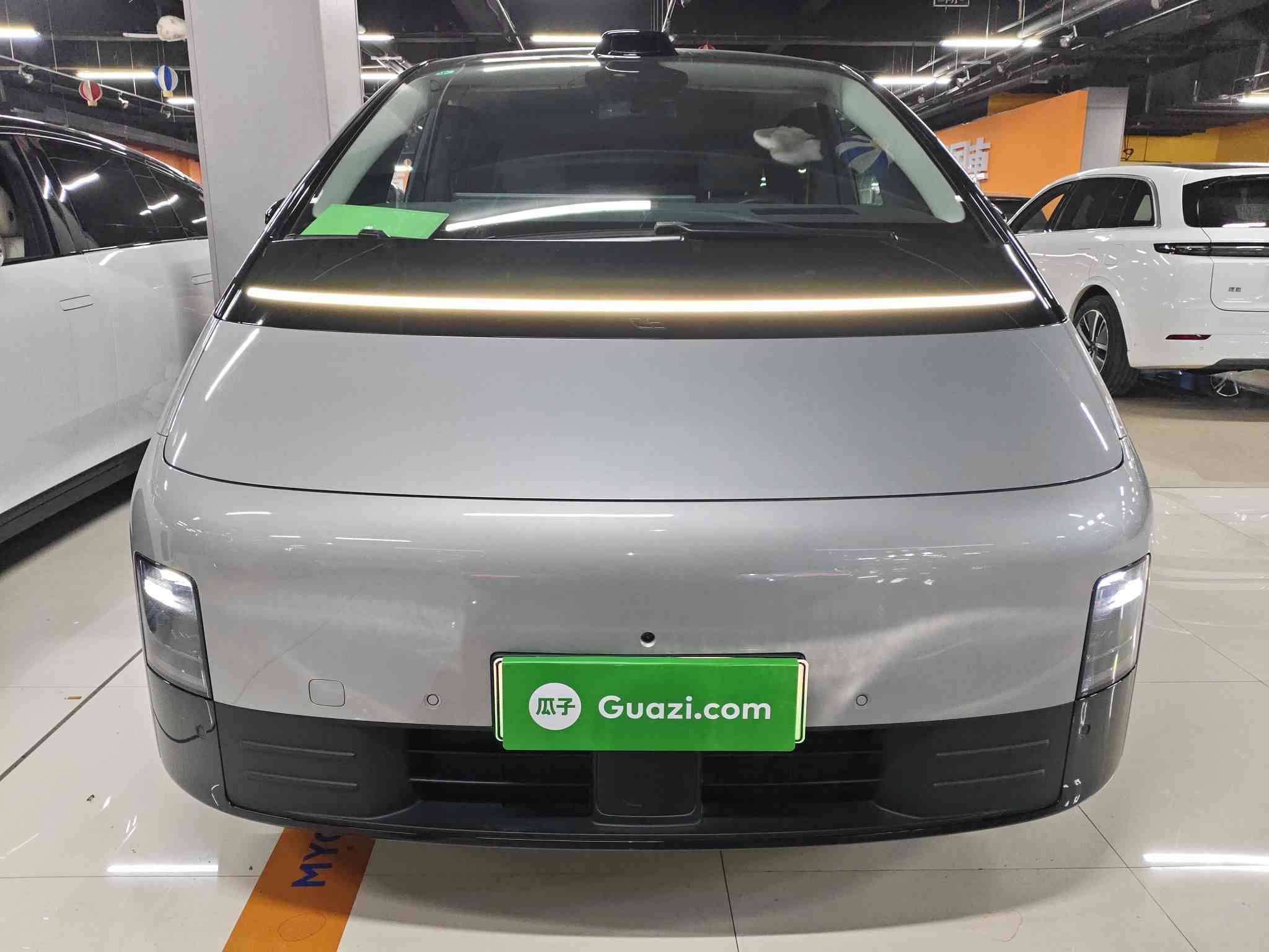 理想汽车 理想MEGA 2024款 Ultra(1)
