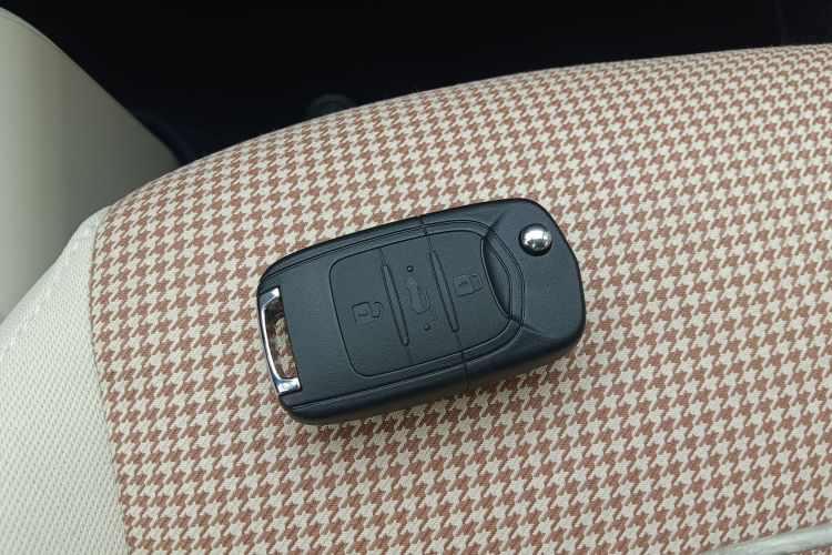 五菱汽车 宏光MINIEV 2024款 第三代 215km 青春版中控内饰11