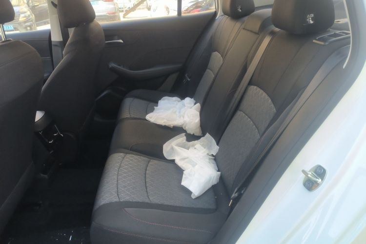 荣威i5 2026款 1.5L 手动舒享版中控内饰21